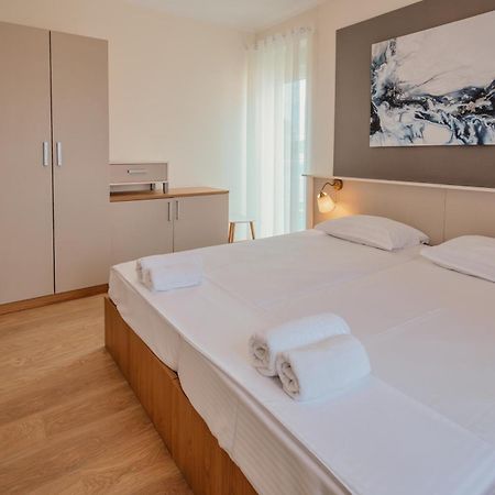 Luxury Apartments Vili Umag Exterior photo